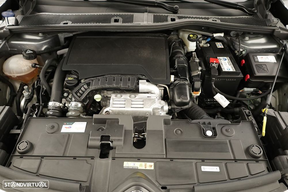 Citroën C4 1.2 PureTech Plus EAT8 - 24