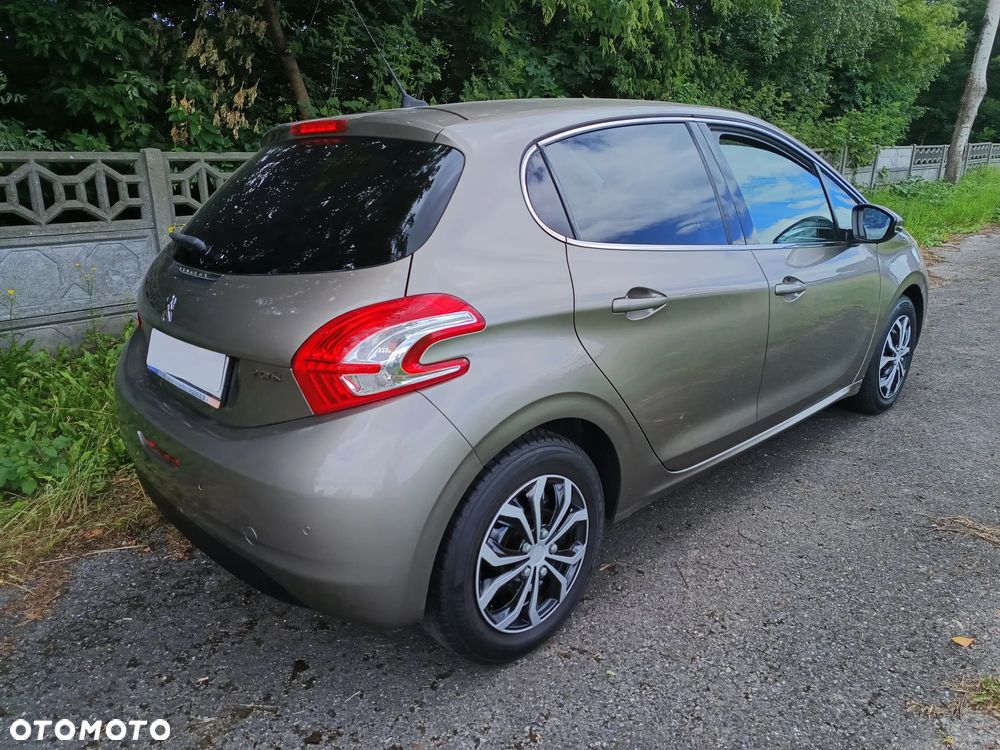 Peugeot 208 1.2 PureTech Active - 5