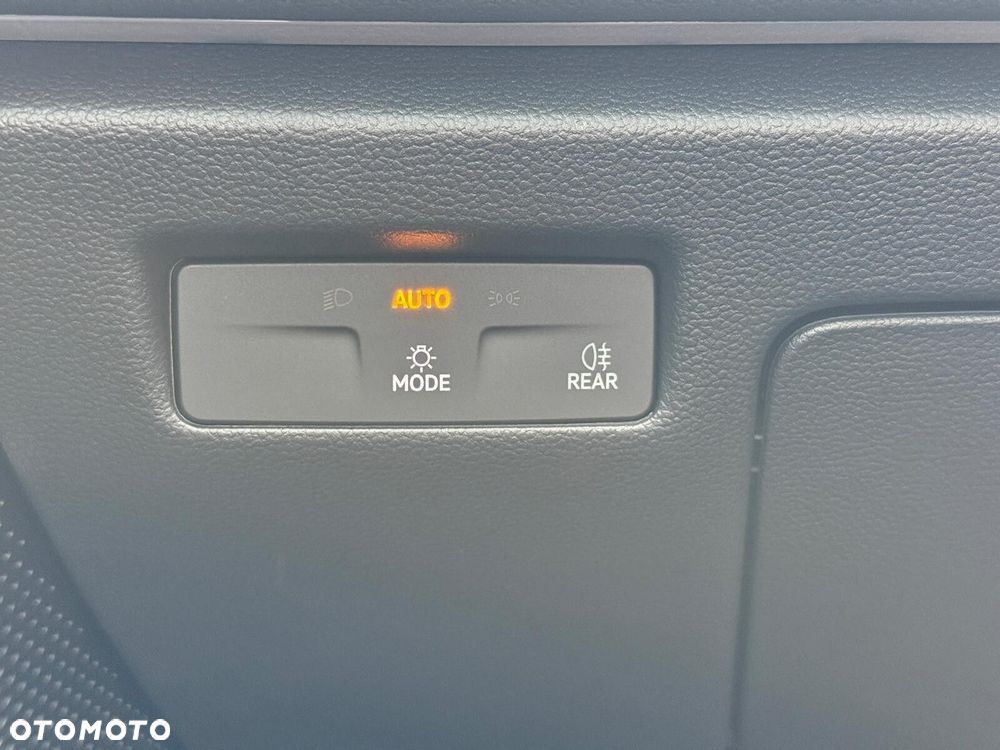 Volkswagen Passat - 28