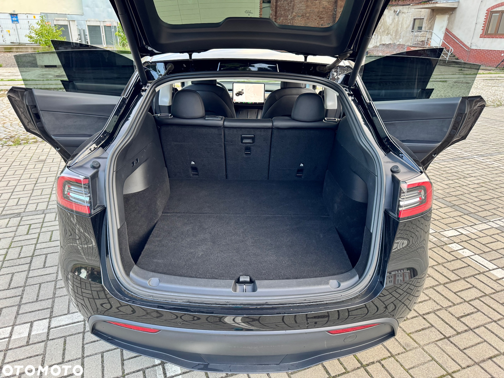 Tesla Y Model Long Range Dual Motor AWD - 14