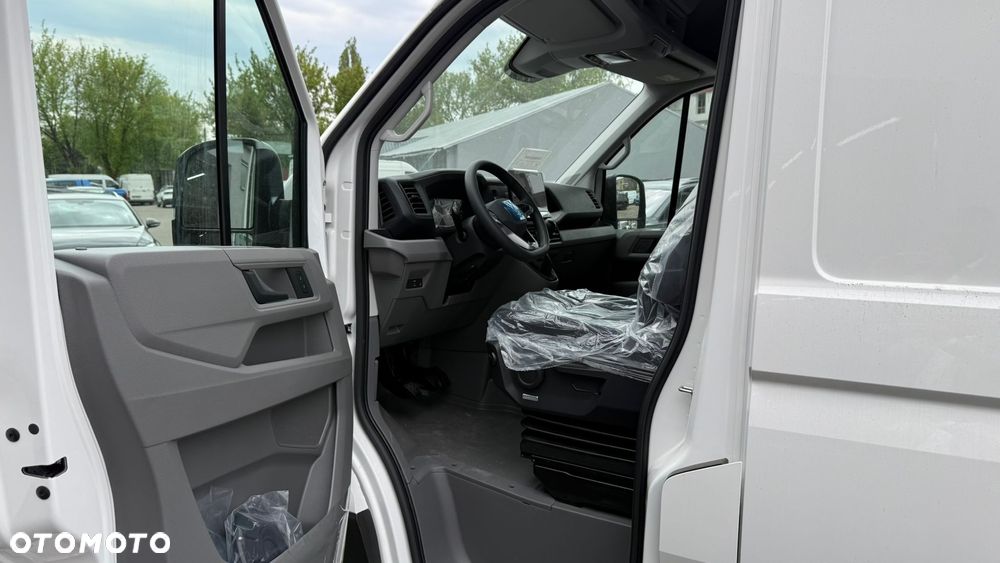 Volkswagen Crafter - 11