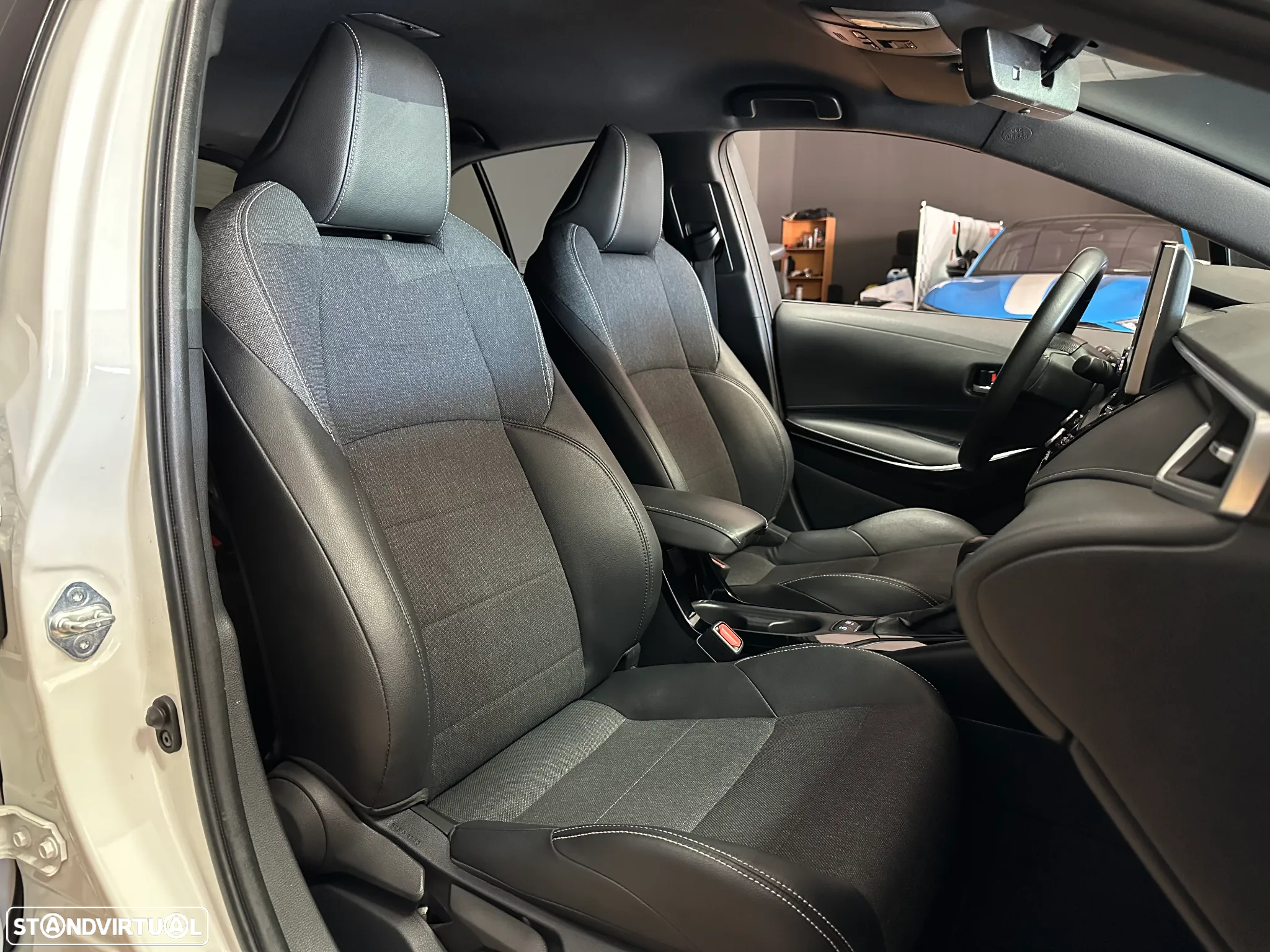 Toyota Corolla 1.8 Hybrid Comfort+P.Sport - 10