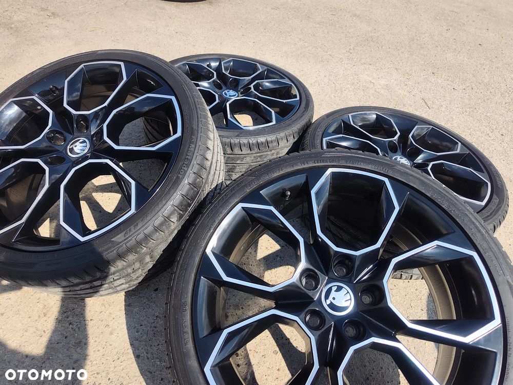5x112 Felgi Aluminiowe Alufelgi Oryginalne 19 Koła Letnie Lato Skoda Octavia 5E 5E0 RS VRS 3 III 4 IV 2 II SUPERB SEAT Cupra Leon FR TOLEDO ALTEA EXEO AUDI A3 8V 8P A4 B5 B6 B7 A6 C5 A4 VW Passat Golf 6 7 GTI GTD Touran CADDY JETTA Legnica ALU-RAD 235/35 25r. 6,5mm - 23