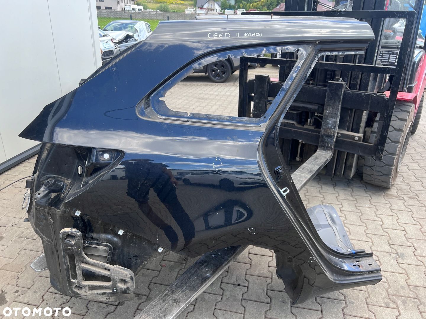 KIA CEED II 12-18 KOMBI BŁOTNIK ĆWIARTKA PRAWY TYŁ TYLNY 1K - 1
