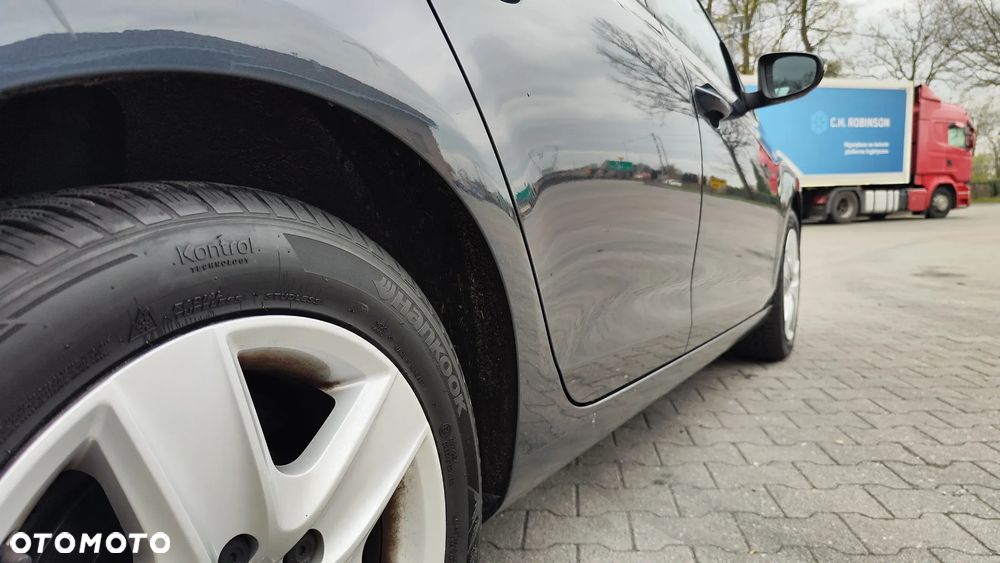 Volkswagen Golf 1.6 Comfortline - 19