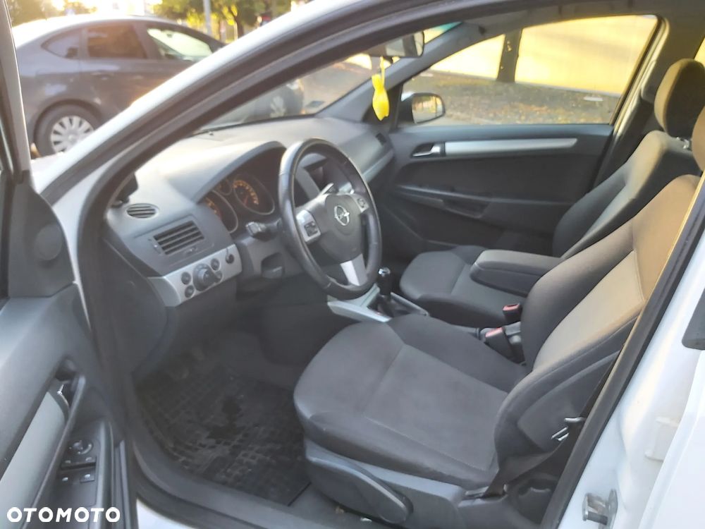 Opel Astra III 1.6 Enjoy - 9