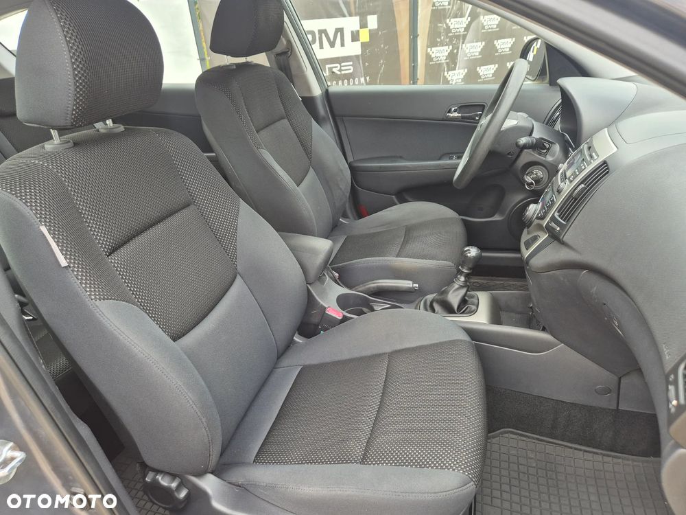 Hyundai i30 1.6 CRDi Premium - 21