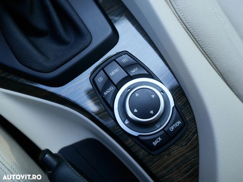 BMW X1 - 32