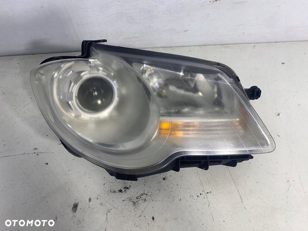 LAMPA PRAWY PRZÓD PRAWA PRZEDNIA VW TOURAN I LIFT EU