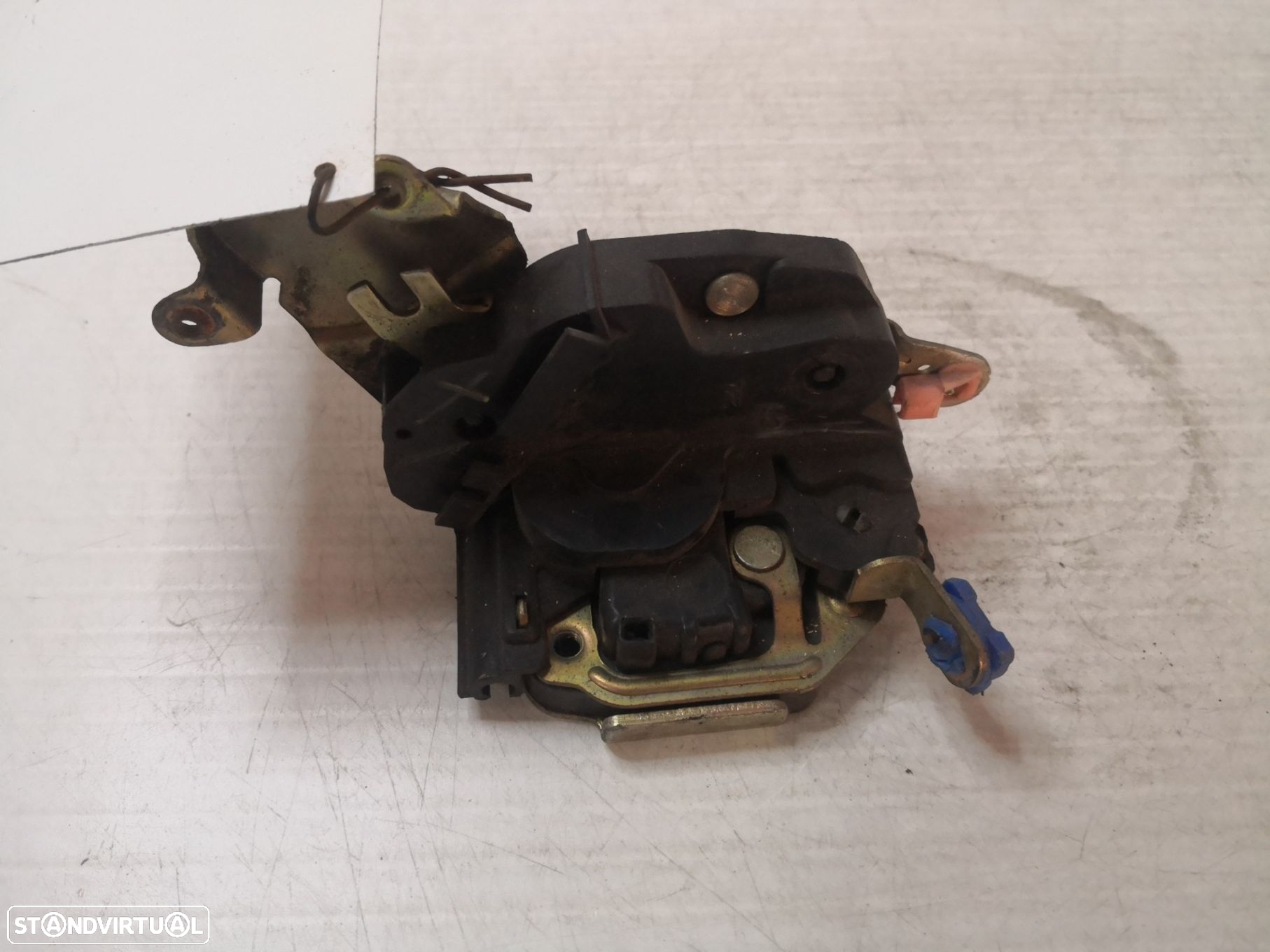 Fecho Da Porta Frente Esq Nissan Almera Ii (N16) - 4