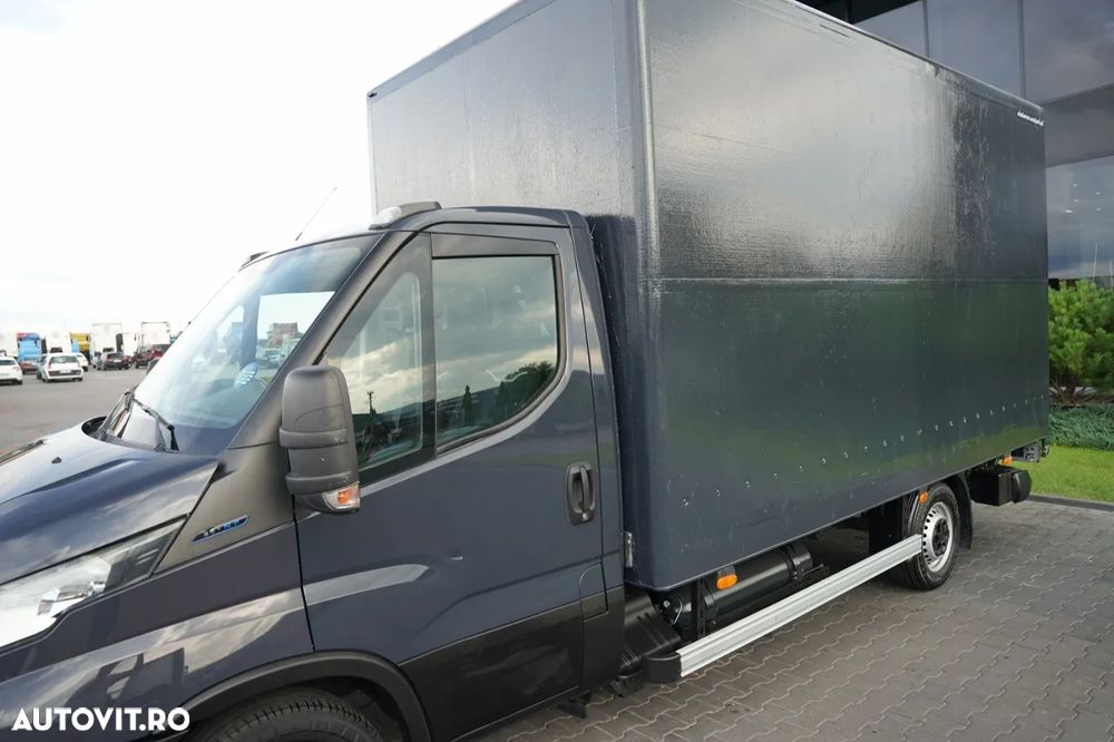 Iveco DAILY 35-NP / CNG / CAROSERIE IZOTERMĂ - 4,3 m / LIFT HIDRAULIC PALFINGER - 750 kg / IMPORT - 12
