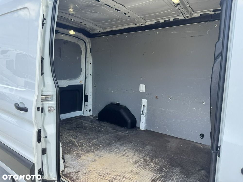 Ford Transit - 16