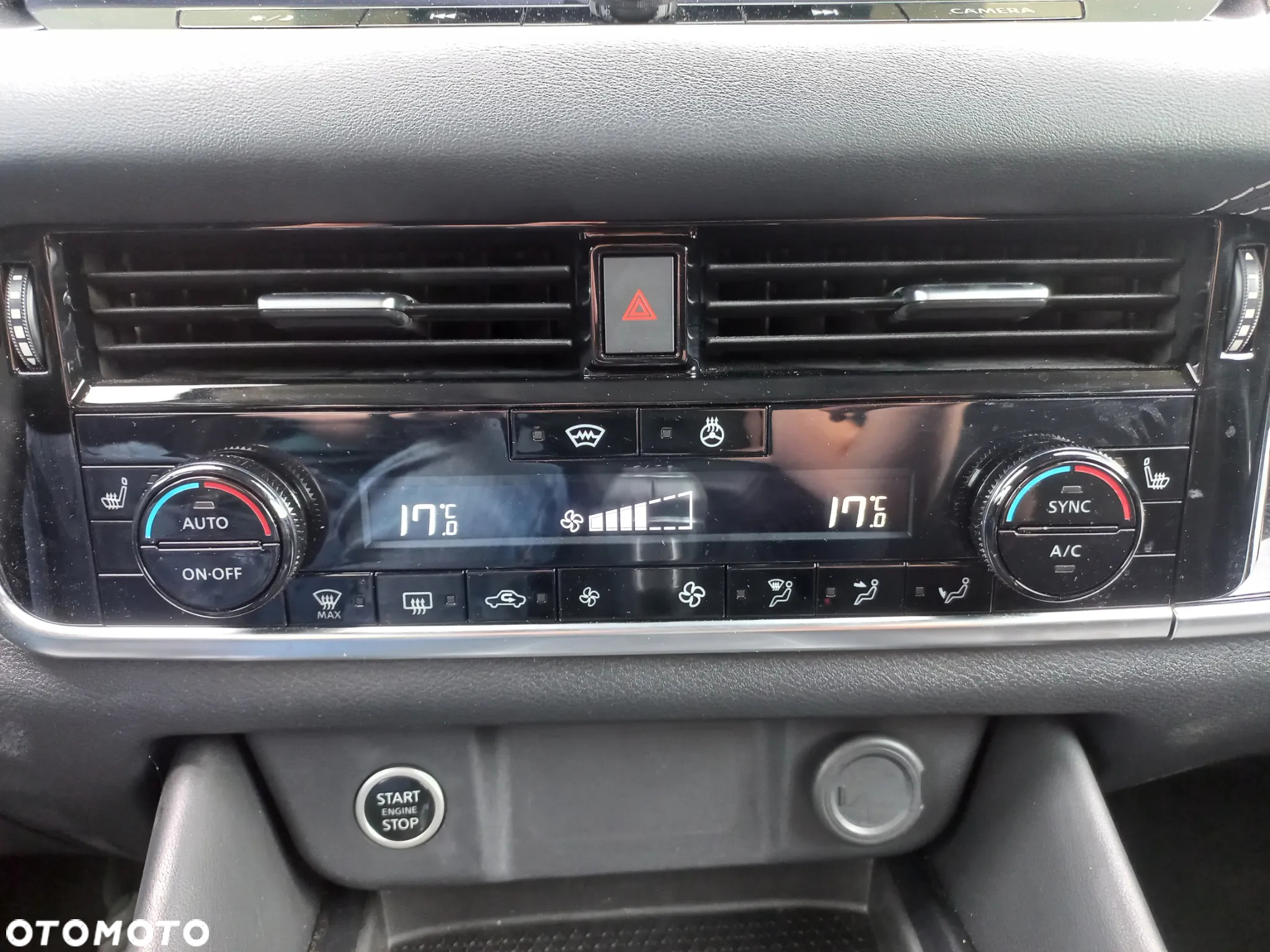 Nissan Qashqai 1.3 DIG-T mHEV N-Connecta - 12