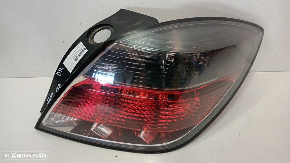 FAROLIM TRASEIRO DIREITO OPEL ASTRA H GTC 2006 - 3