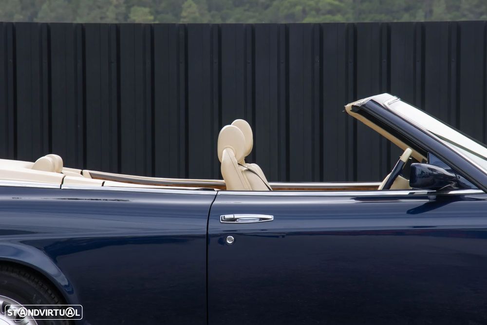 Rolls Royce Corniche Standard - 27