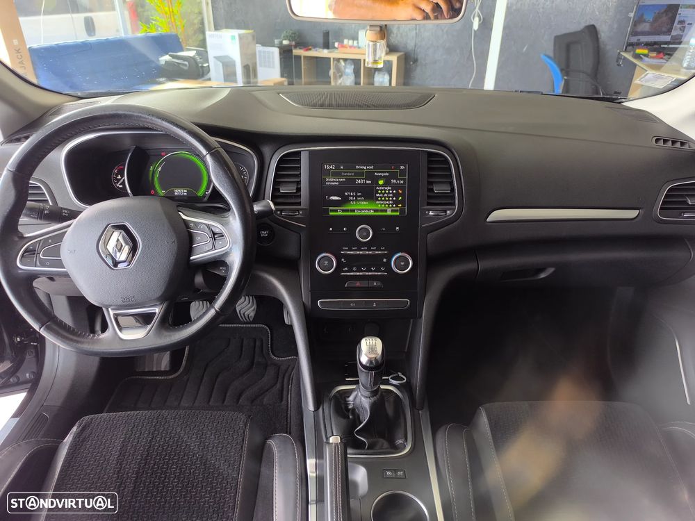 Renault Mégane Sport Tourer - 16