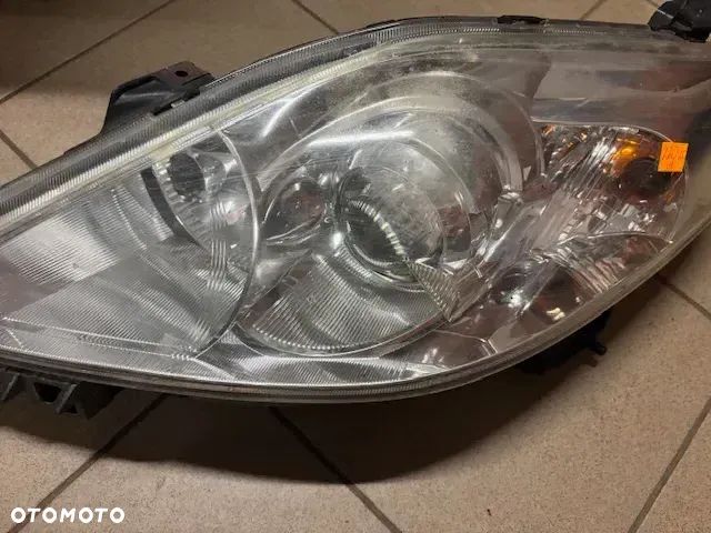 LAMPA PRZÓD LEWA PRAWA MAZDA 5 I - 15