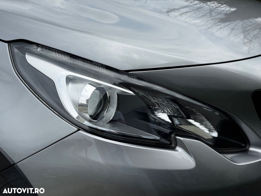 Peugeot 2008 1.2 PureTech Turbo S&S GT-Line - 35