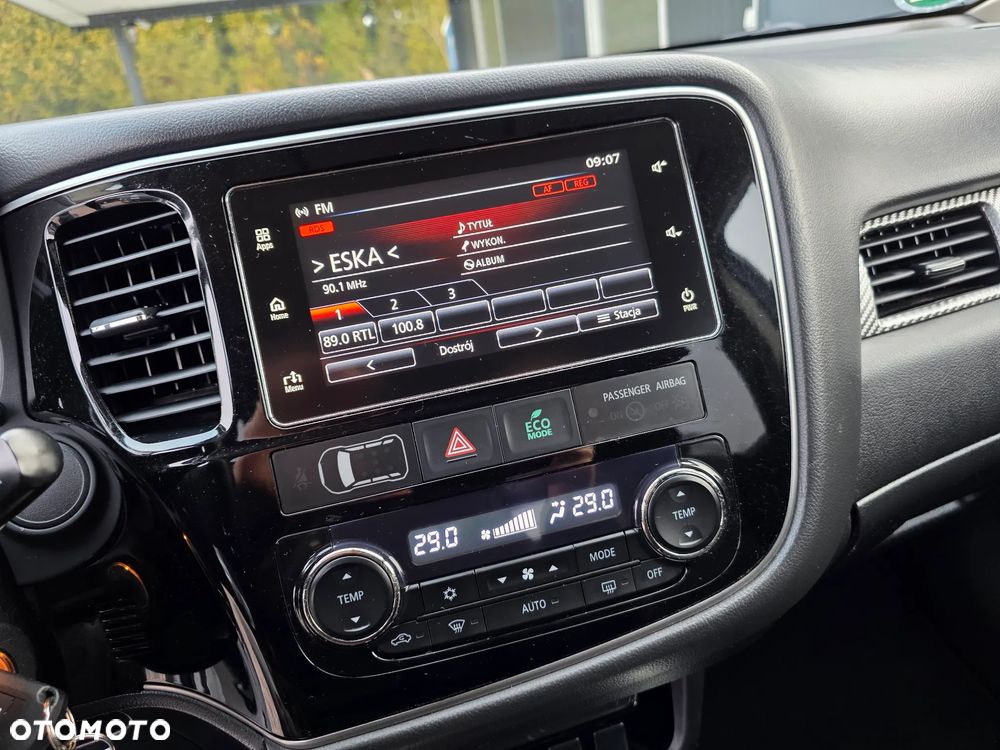 Mitsubishi Outlander 2.0 2WD Diamant Edition - 21