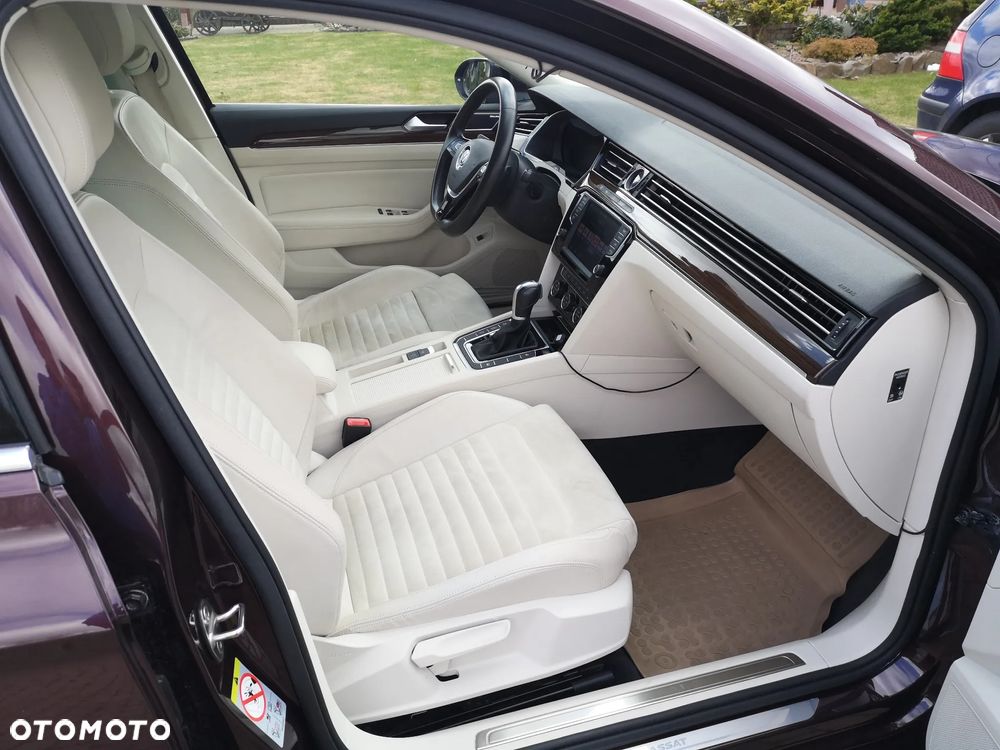 Volkswagen Passat - 19