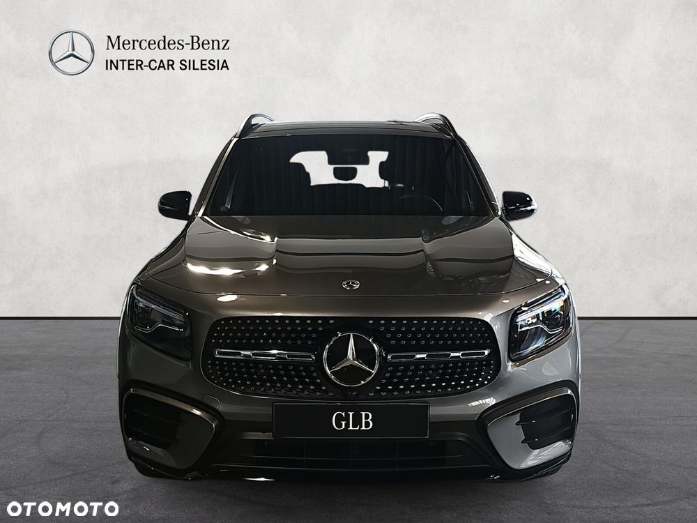 Mercedes-Benz GLB - 2