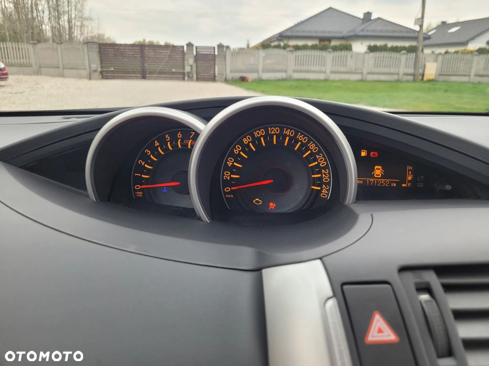 Toyota Verso 1.8 5-Sitzer Life - 17