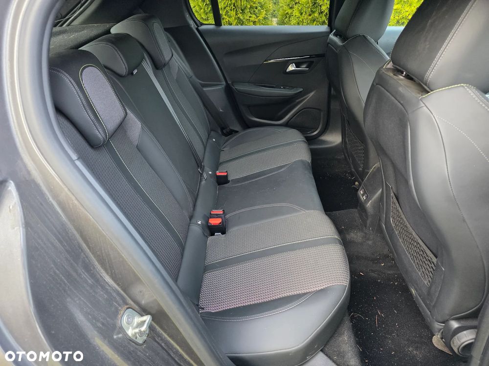 Peugeot 208 1.2 PureTech GT Line S&S EAT8 - 8