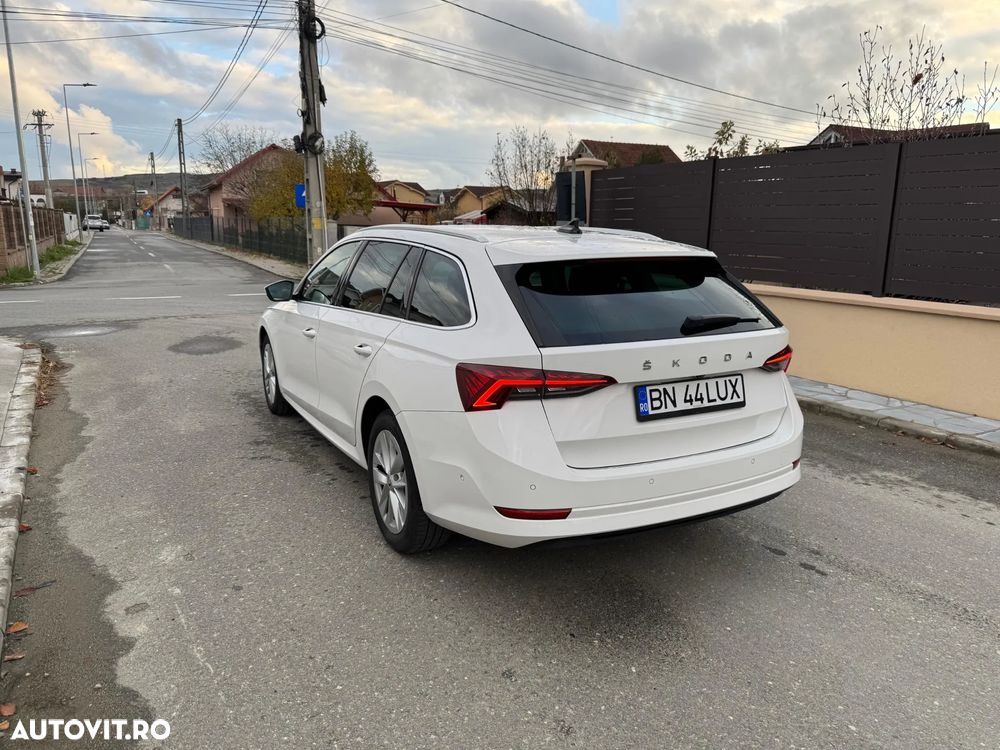 Skoda Octavia Combi Diesel 2.0 TDI Ambition - 2