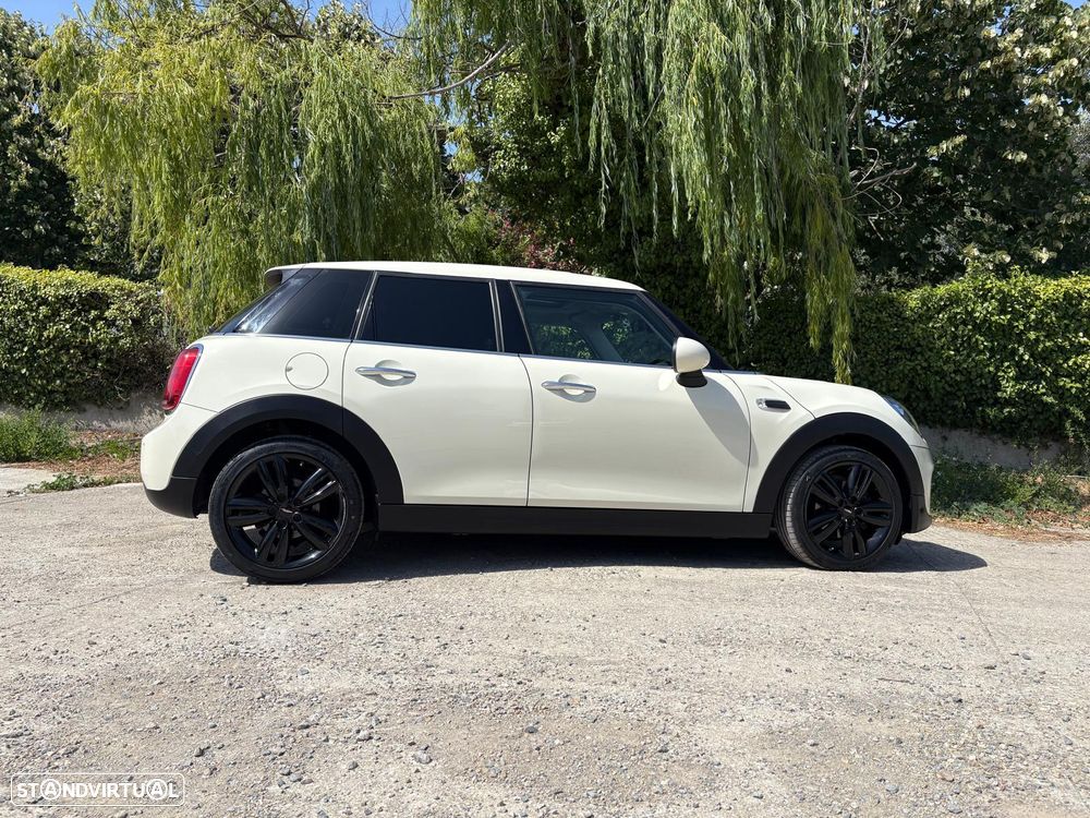 MINI 5 Portas Cooper D Aut. - 8
