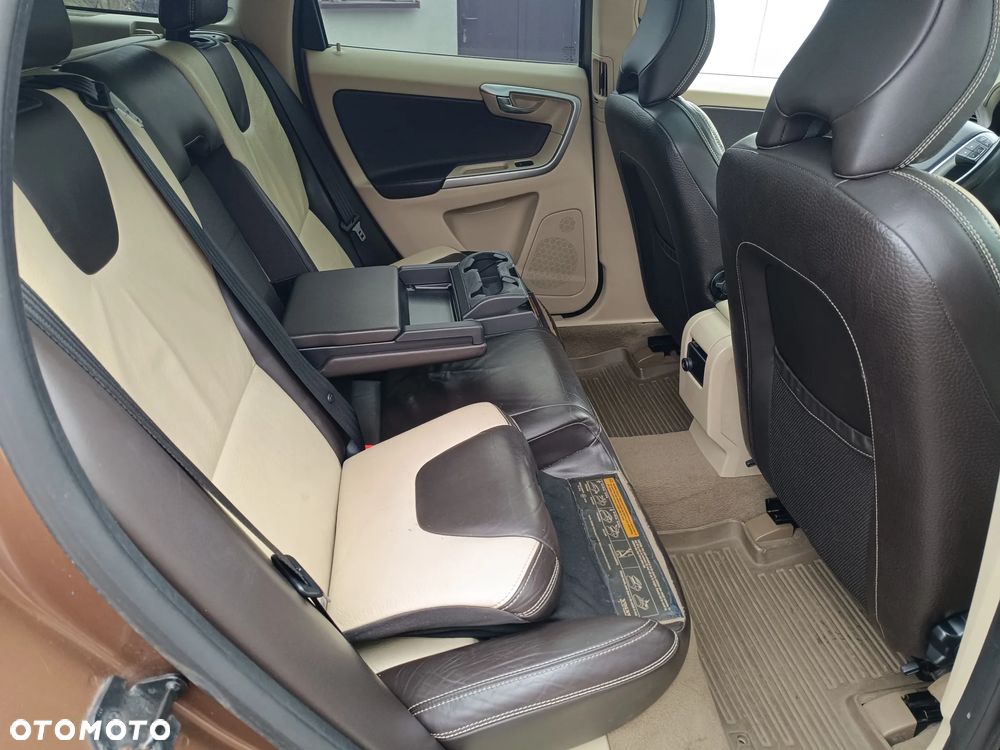 Volvo XC 60 DRIVe R Design - 18