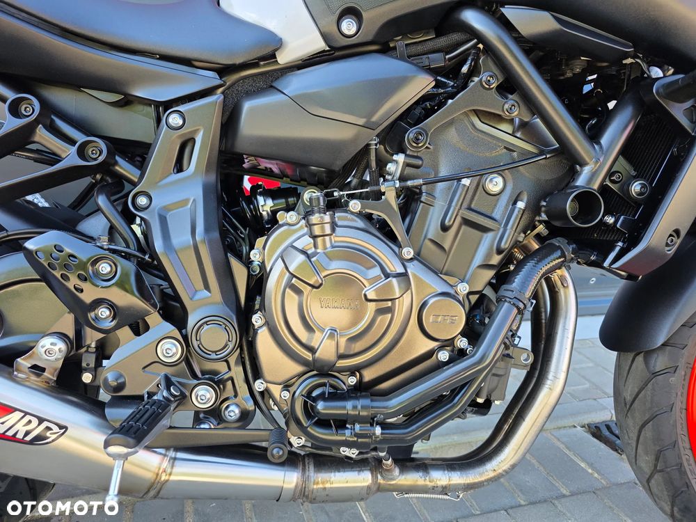 Yamaha MT - 27