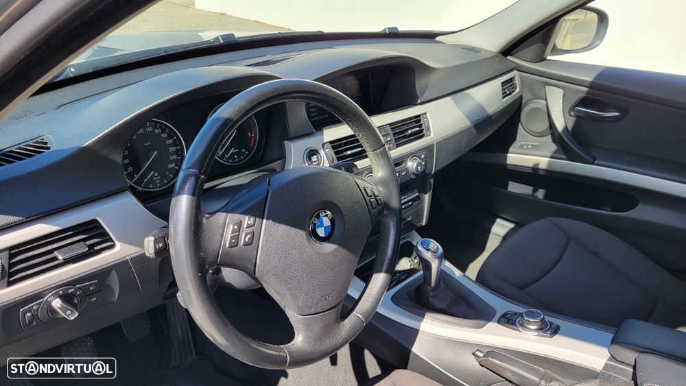 BMW 318 d Navigation - 6
