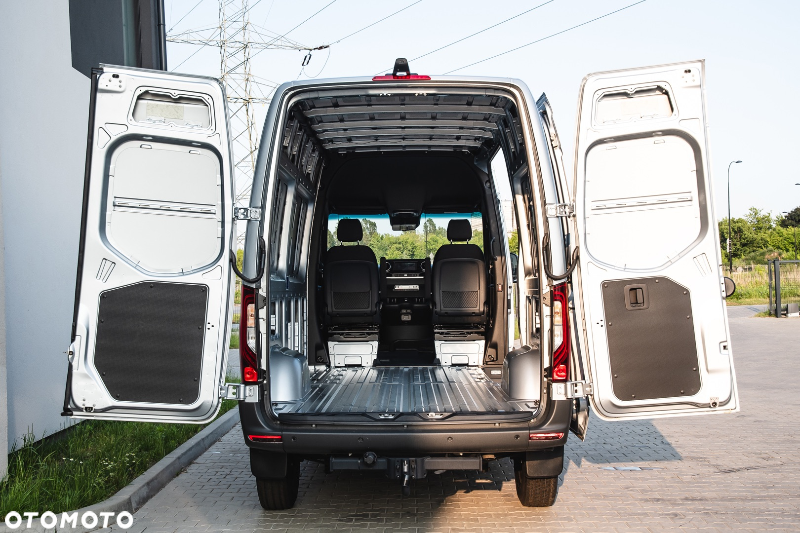 Mercedes-Benz Sprinter - 8