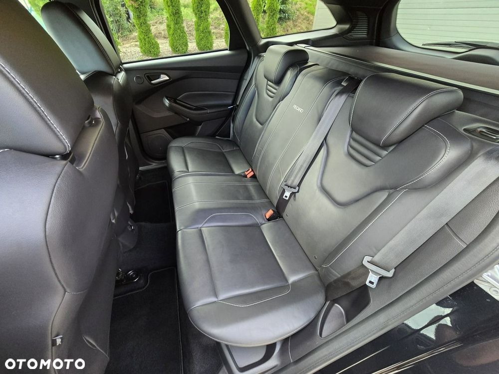Ford Focus 2.0 EcoBoost ST mit Leder-Sport-Paket - 38