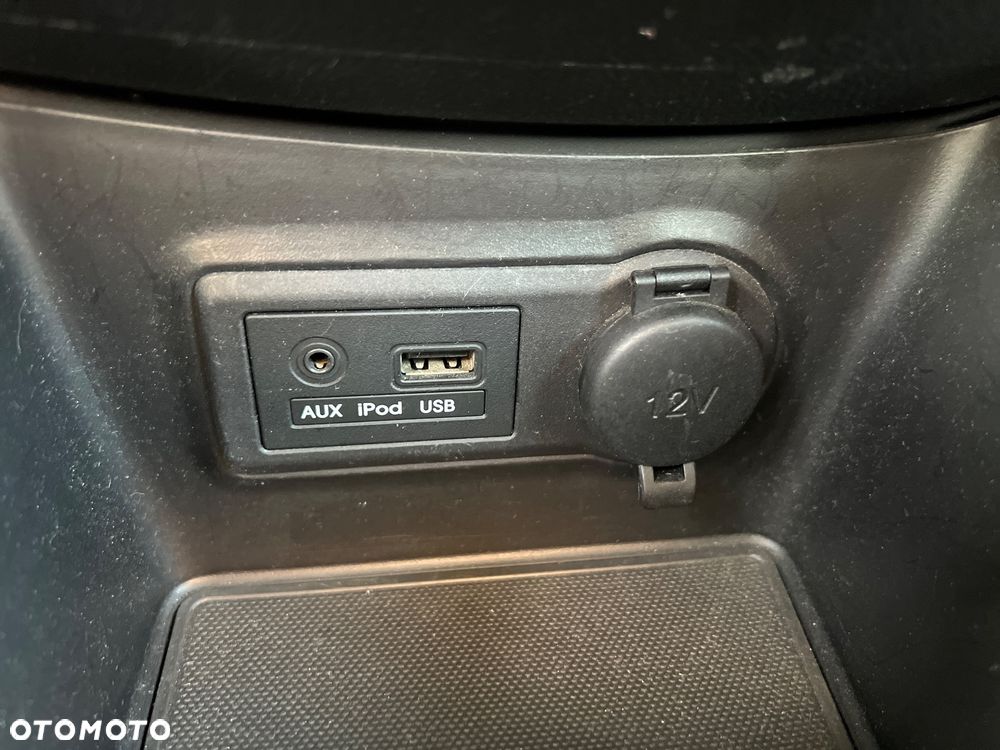 Kia Venga - 11