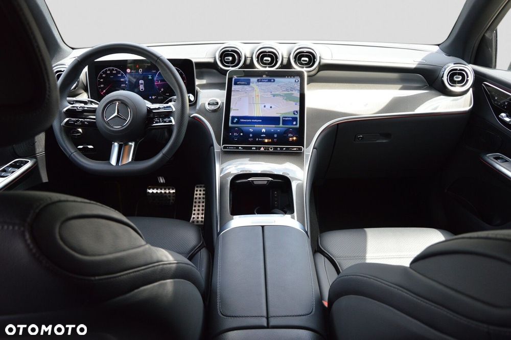 Mercedes-Benz GLC - 22