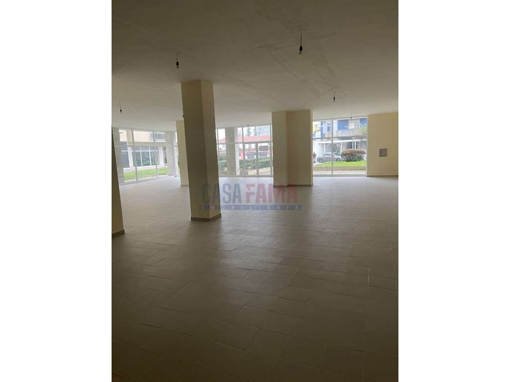 Loja para aluguer no centro Santo Tirso - Grande imagem: 5/25