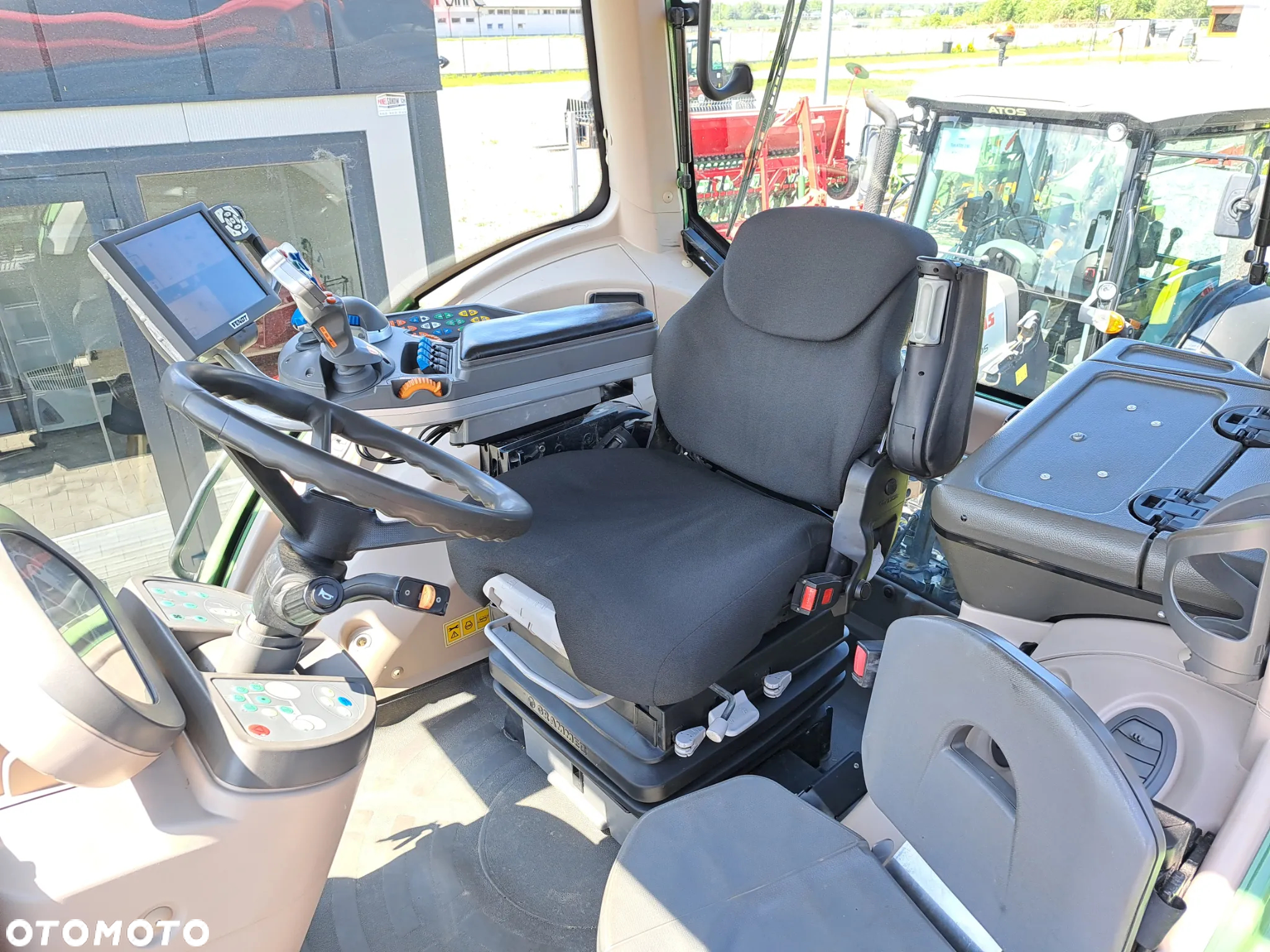 Fendt 824 VARIO Profi Plus - 9