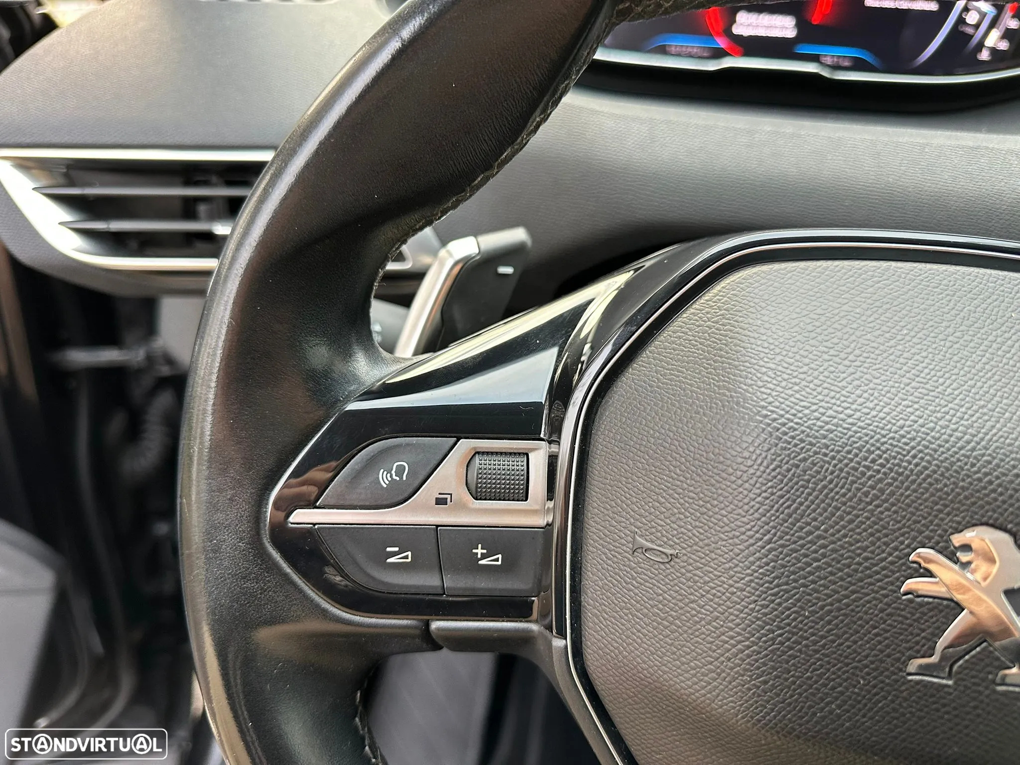 Peugeot 3008 1.5 BlueHDi Allure Pack EAT8 - 22