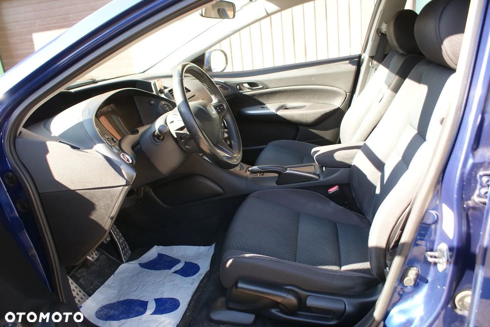 Honda Civic 1.4 i-VTEC - 13