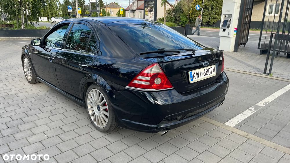 Ford Mondeo 3.0 V6 ST 220 - 3