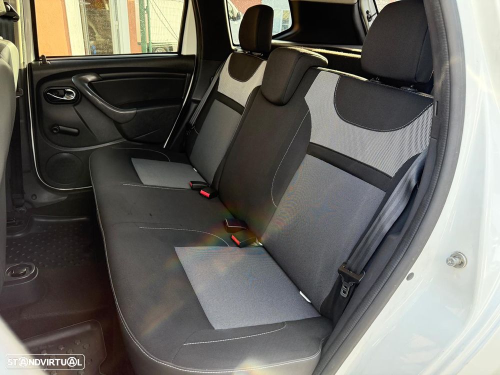 Dacia Duster 1.5 dCi SL Explorer 4WD - 17