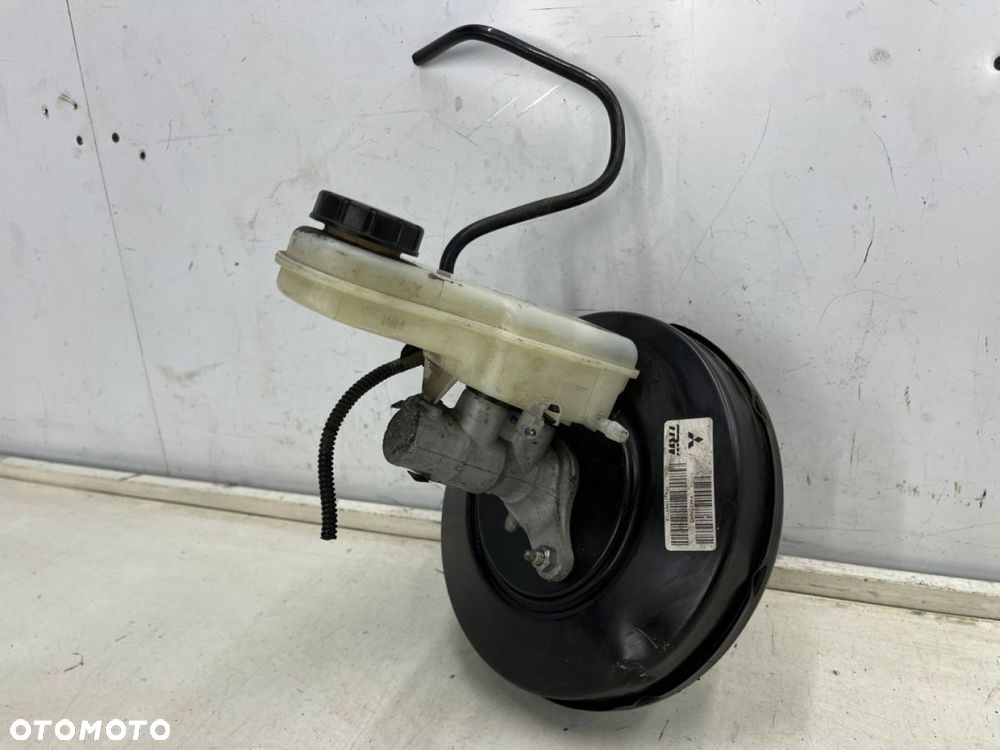 Pompa hamulcowa Mitsubishi Colt VI 6 Z30 04-12r. 1.1B 1.3B serwo wspomaganie hamulca P4625A245 - 1