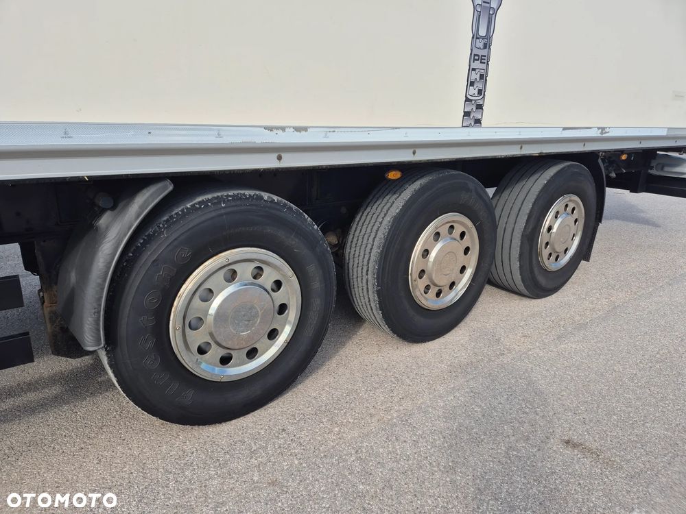 Kögel IGŁA INPOST DPD DHL ! ROLETA z Niemiec JAK NOWA / SAF PODNOSZONA OŚ / z Niemiec / TOP STAN 2015/  KOFFER KONTENER IZOTERMA ISO ISOKOFER ISOTERM GRUBY GRUBA AMAZON - 37