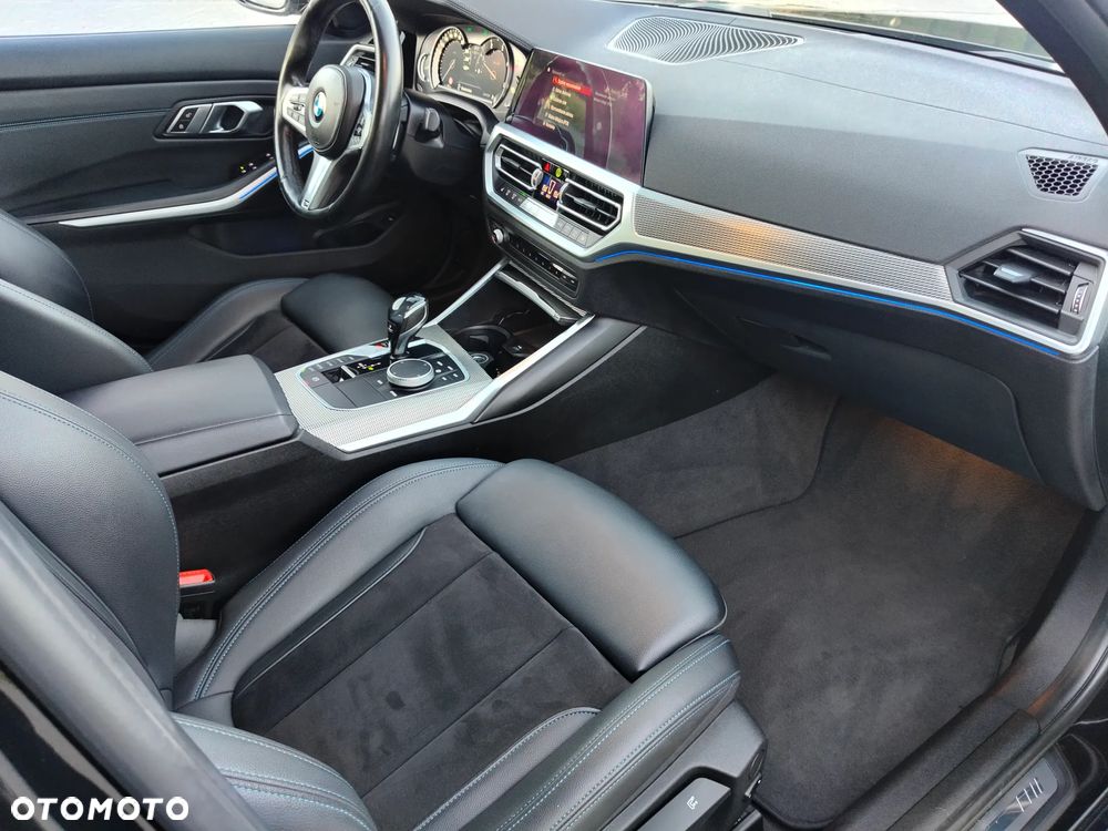 BMW Seria 3 320d M Sport Shadow - 10