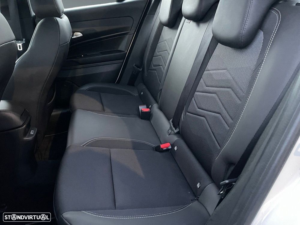 Jeep Avenger 1.2 GSE T3 Altitude - 14