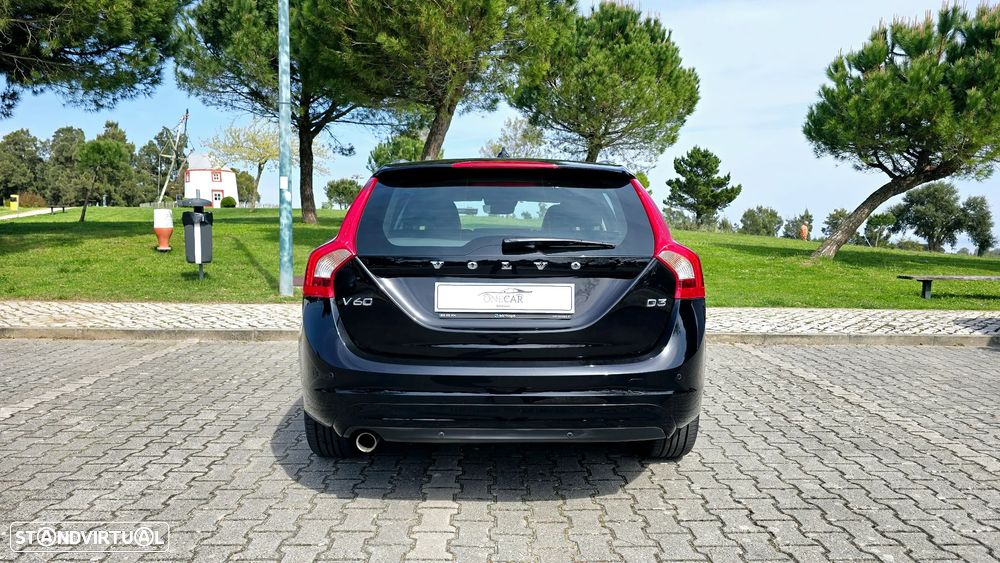 Volvo V60 2.0 D3 Summum - 13