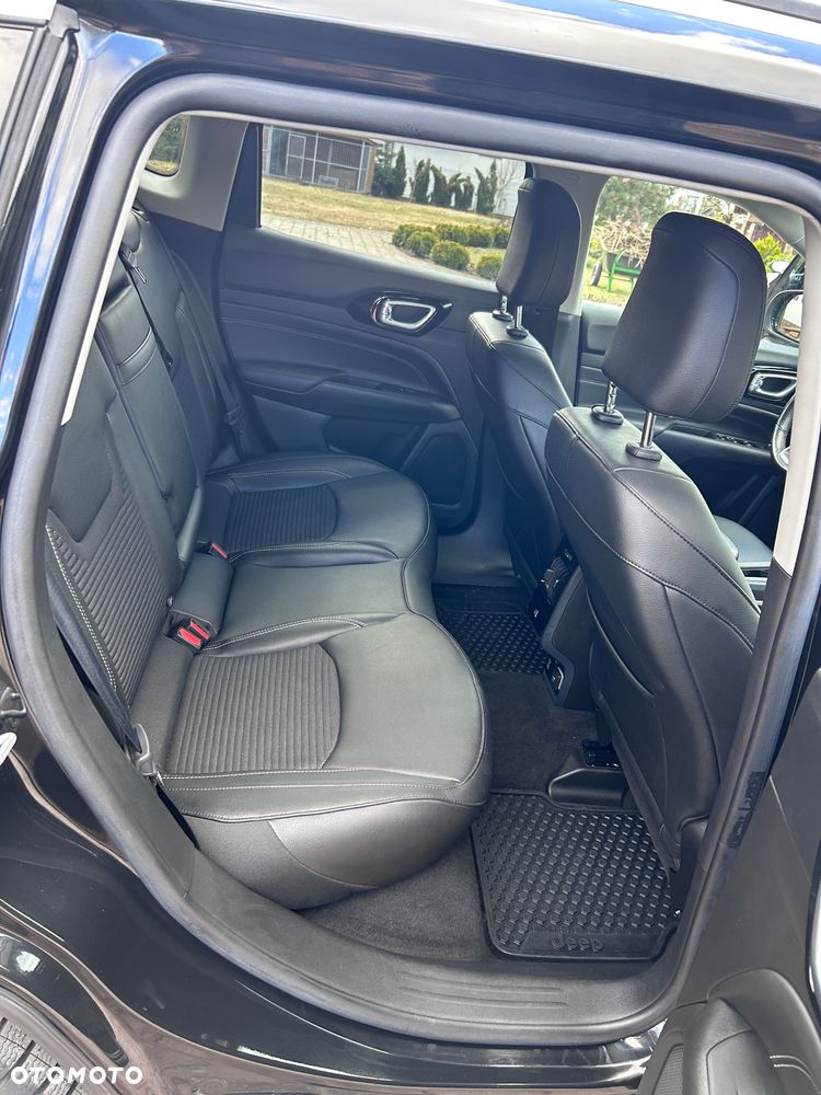 Jeep Compass - 15