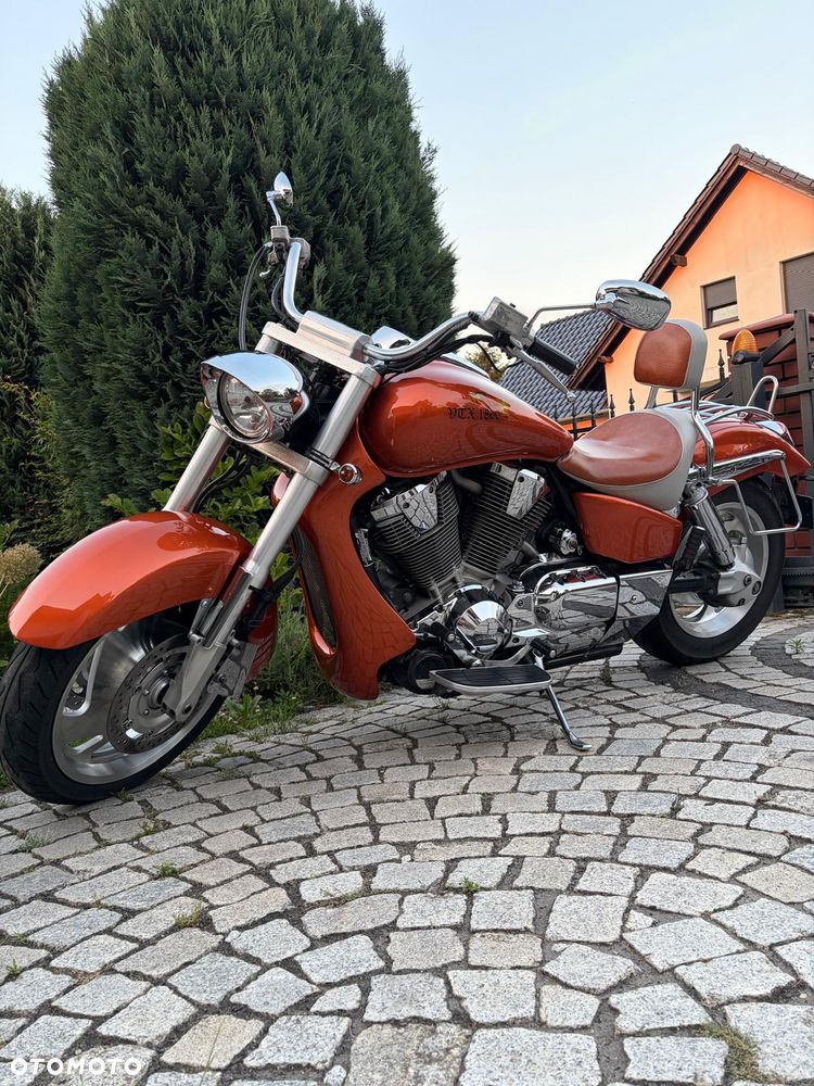 Honda VTX - 3