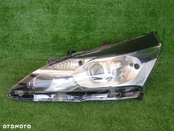 TOYOTA VERSO XENON SOCZEWKA LIFT 13- reflektor lewy lampa lewa